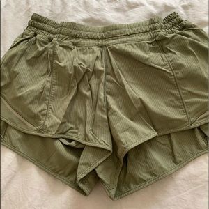 Lululemon Hotty Hot Short 2.5” Inseam